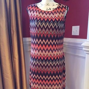 Sleeveless shift in coral/black/cream flame-stitch